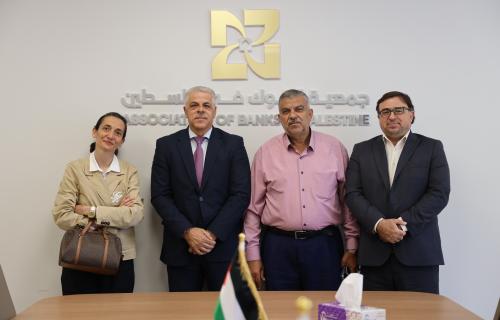 جمعية البنوك في فلسطين تبحث تعزيز التعاون مع الغرفة التجارية الصناعية العربية–القدس