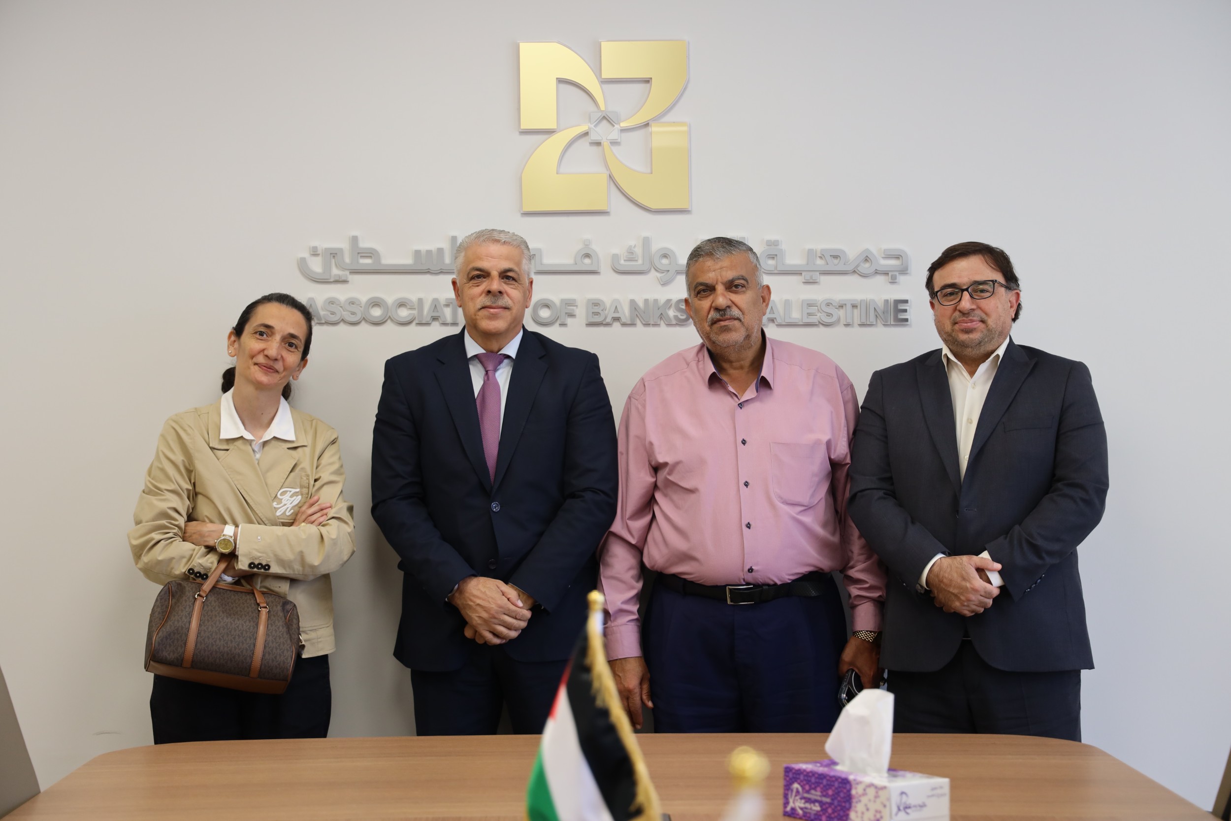 جمعية البنوك في فلسطين تبحث تعزيز التعاون مع الغرفة التجارية الصناعية العربية–القدس