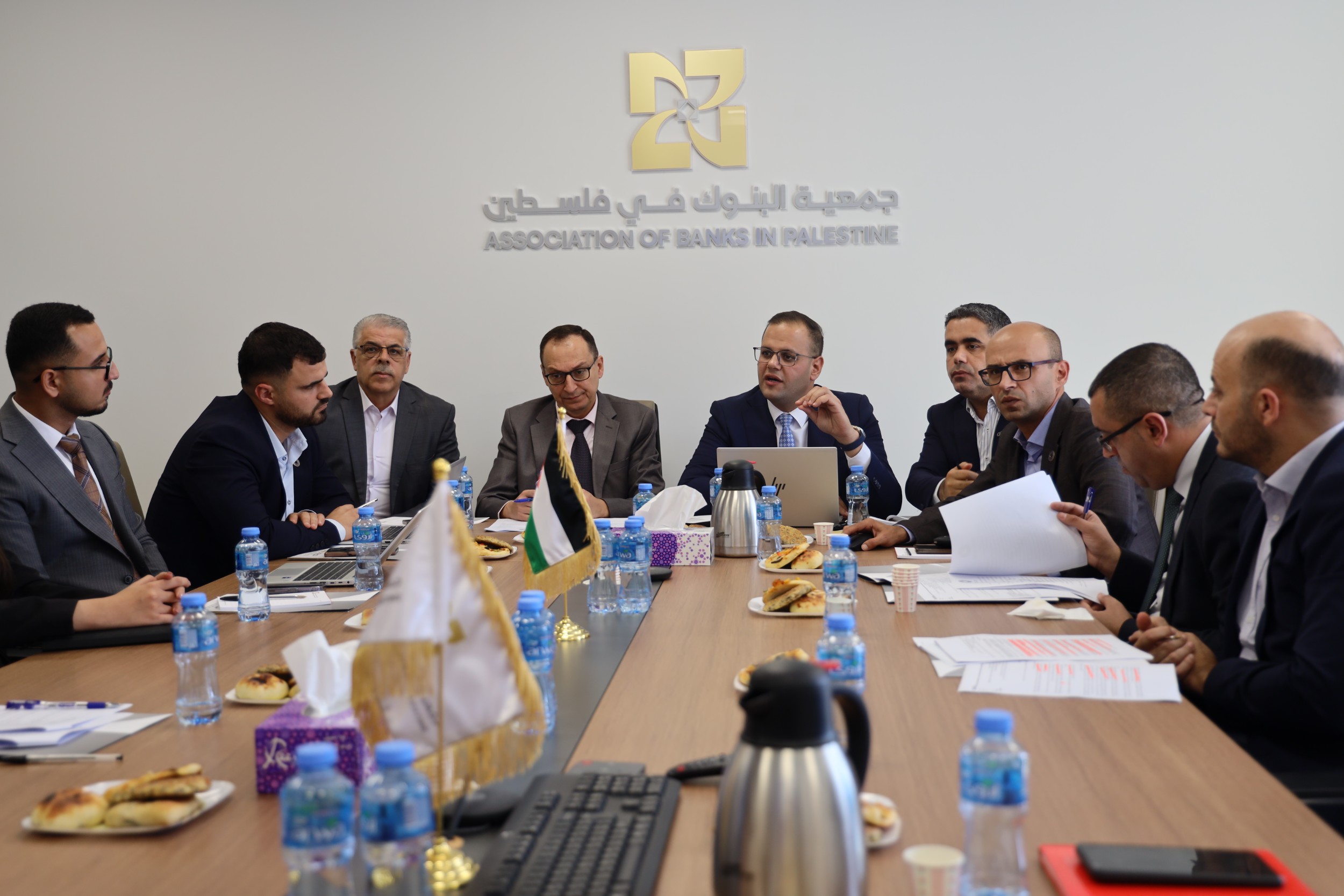 جمعية البنوك تنظم لقاءً مع سلطة النقد والمصارف لبحث الإطار التنظيمي لإدارة المخاطر المالية المرتبطة بالمناخ